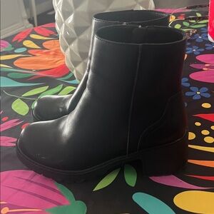 Aqua Diva leather waterproof short boots